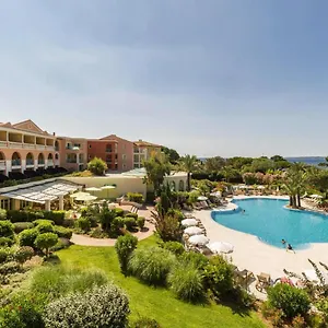 https://pierre-vacances-premium-les-calanques-des-issambres.fr-provencehotel.com